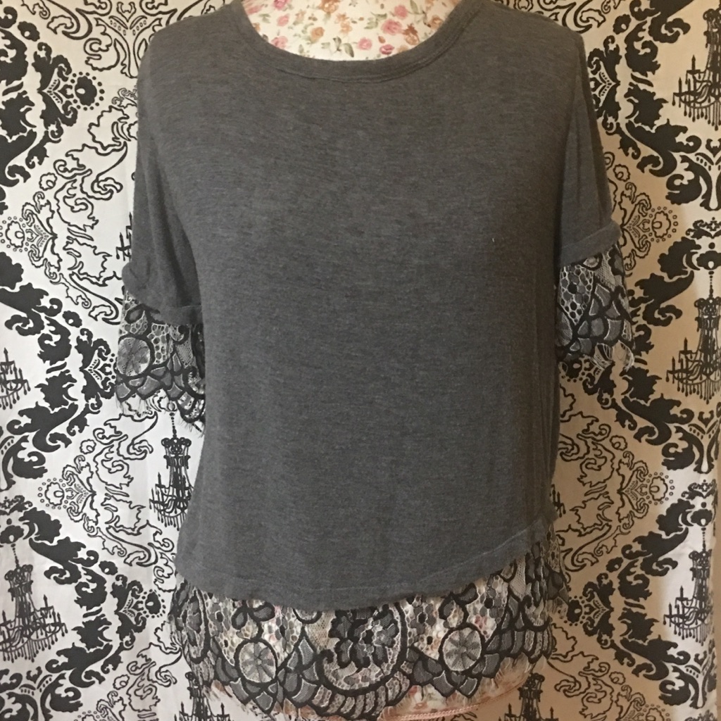 Grey T-Shirt With Lace